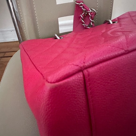 Chanel red caviar GST with silver hardware - Picture 12 of 16